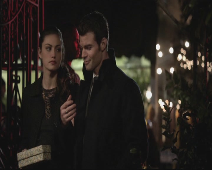 VampireDiariesWorld-dot-org_TheOriginals1x18TheBigUneasy1208.jpg