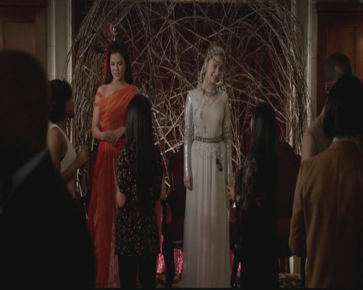 VampireDiariesWorld-dot-org_TheOriginals1x18TheBigUneasy1236.jpg