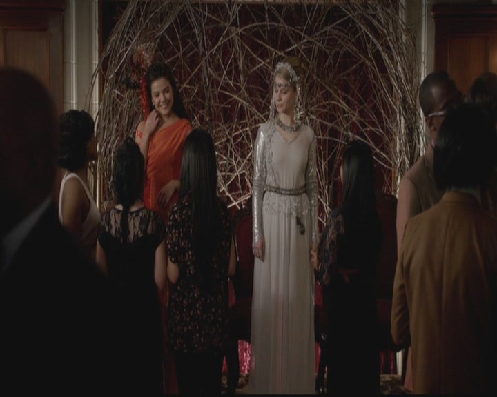 VampireDiariesWorld-dot-org_TheOriginals1x18TheBigUneasy1244.jpg