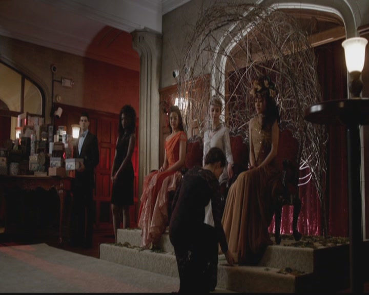 VampireDiariesWorld-dot-org_TheOriginals1x18TheBigUneasy1278.jpg