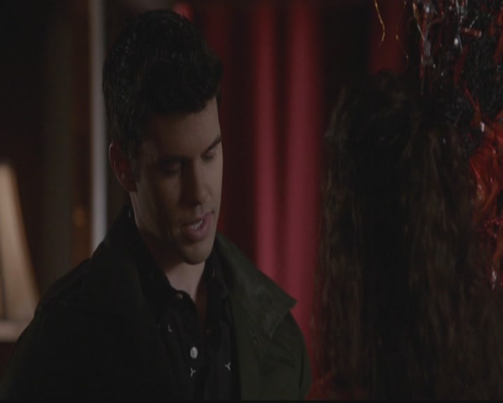 VampireDiariesWorld-dot-org_TheOriginals1x18TheBigUneasy1387.jpg