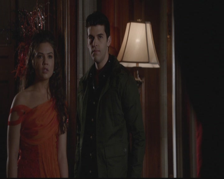 VampireDiariesWorld-dot-org_TheOriginals1x18TheBigUneasy1404.jpg