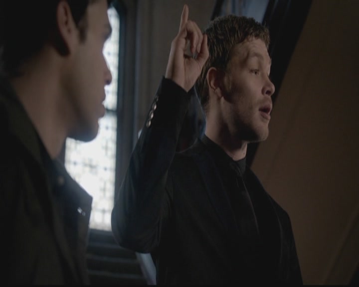 VampireDiariesWorld-dot-org_TheOriginals1x18TheBigUneasy1474.jpg