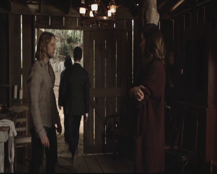 VampireDiariesWorld-dot-org_TheOriginals1x19AnUnblinkingDeath0516.jpg