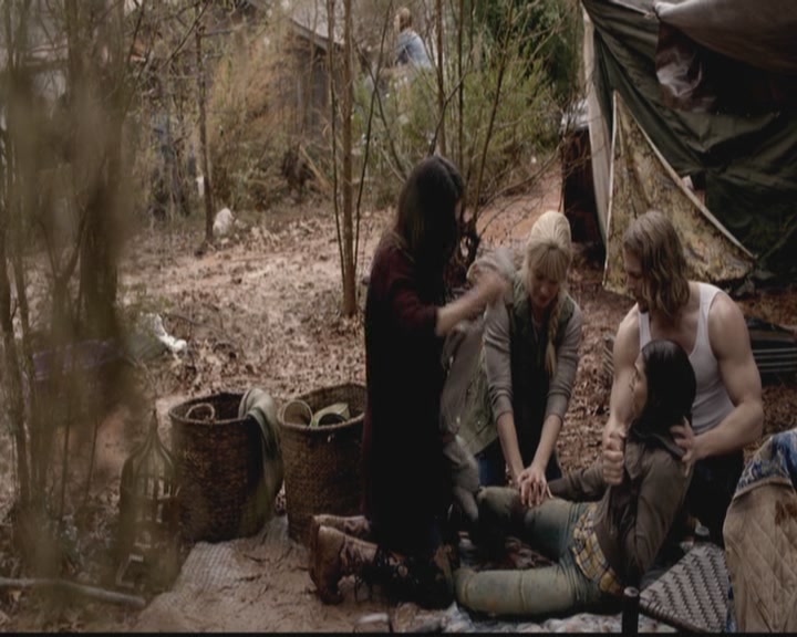 VampireDiariesWorld-dot-org_TheOriginals1x19AnUnblinkingDeath0630.jpg