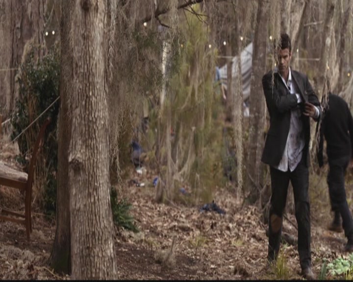 VampireDiariesWorld-dot-org_TheOriginals1x19AnUnblinkingDeath0748.jpg