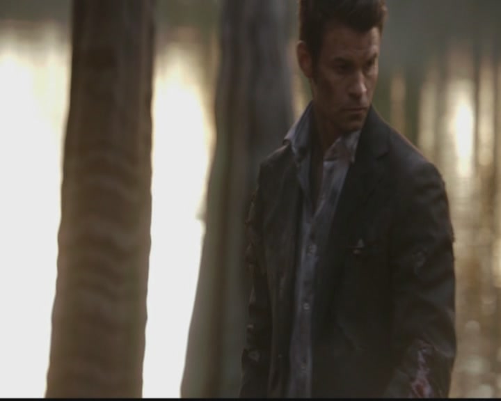 VampireDiariesWorld-dot-org_TheOriginals1x19AnUnblinkingDeath0901.jpg