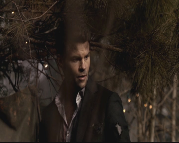 VampireDiariesWorld-dot-org_TheOriginals1x19AnUnblinkingDeath0910.jpg