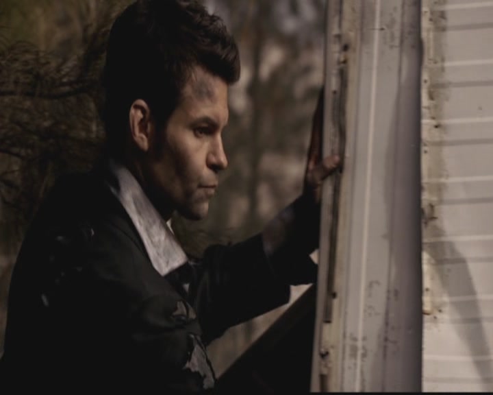 VampireDiariesWorld-dot-org_TheOriginals1x19AnUnblinkingDeath0911.jpg