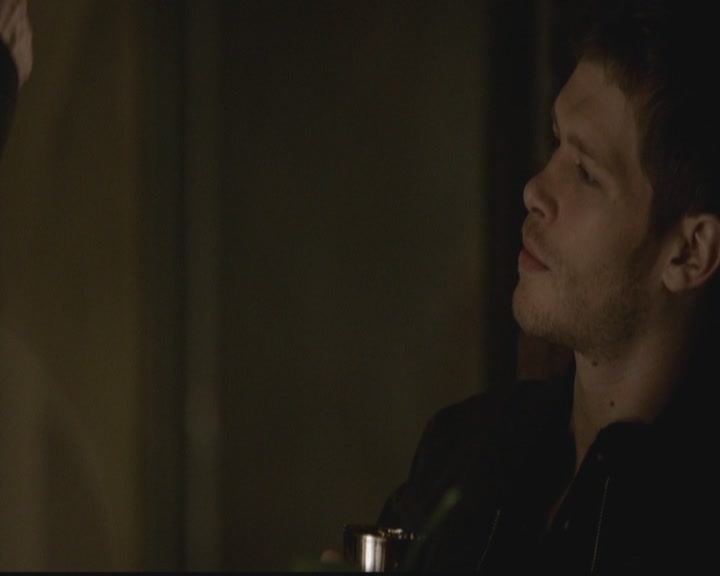 VampireDiariesWorld-dot-org_TheOriginals1x19AnUnblinkingDeath2325.jpg