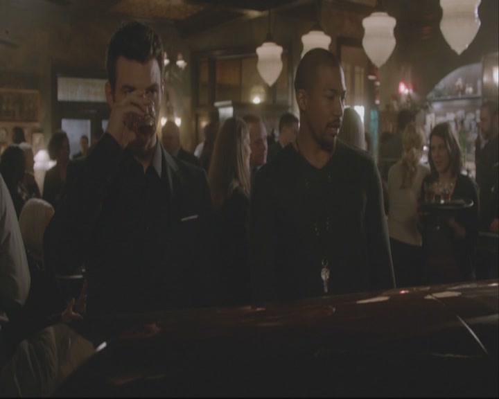 VampireDiariesWorld-dot-org_TheOriginals1x20ACloserWalkWithThee-deletedscene0013.jpg