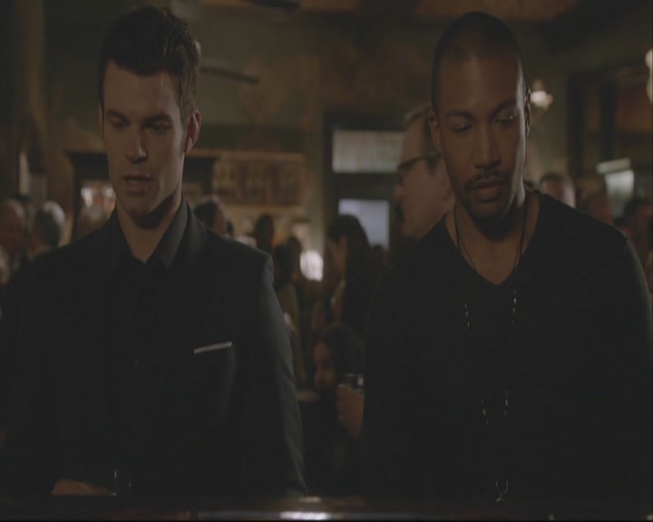 VampireDiariesWorld-dot-org_TheOriginals1x20ACloserWalkWithThee-deletedscene0018.jpg