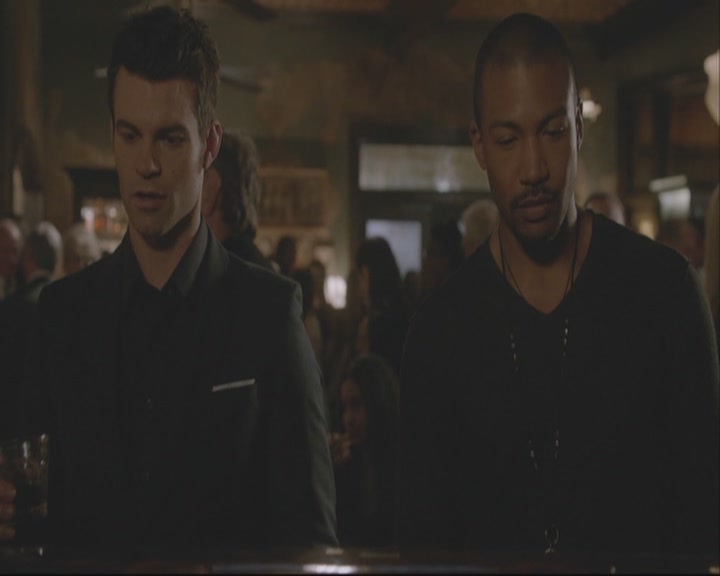 VampireDiariesWorld-dot-org_TheOriginals1x20ACloserWalkWithThee-deletedscene0019.jpg