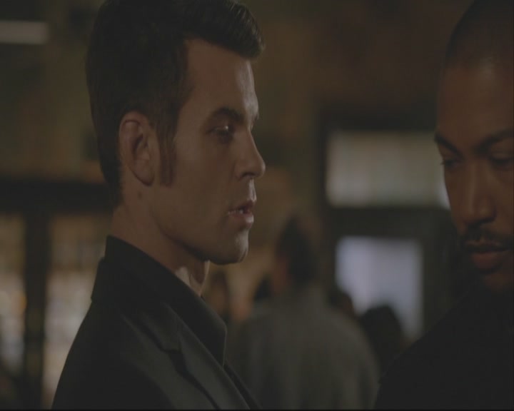 VampireDiariesWorld-dot-org_TheOriginals1x20ACloserWalkWithThee-deletedscene0038.jpg