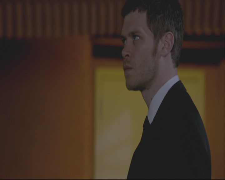 VampireDiariesWorld-dot-org_TheOriginals1x20ACloserWalkWithThee-deletedscene0079.jpg