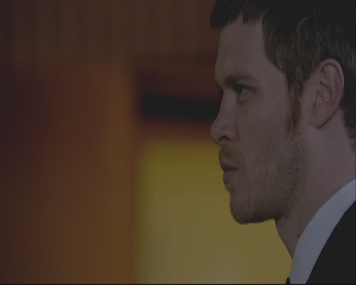 VampireDiariesWorld-dot-org_TheOriginals1x20ACloserWalkWithThee-deletedscene0090.jpg