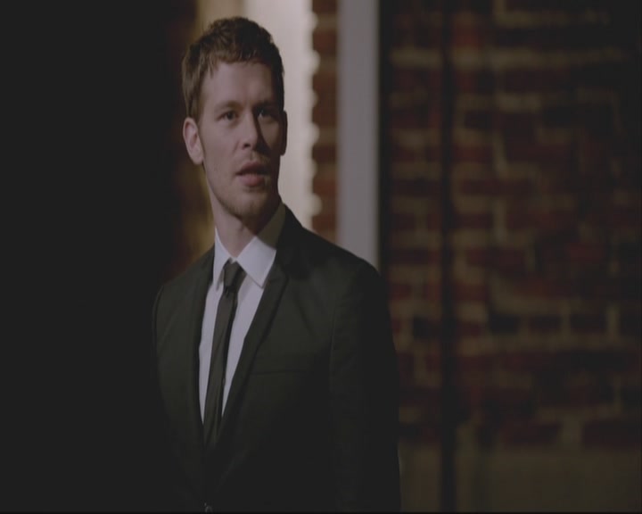 VampireDiariesWorld-dot-org_TheOriginals1x20ACloserWalkWithThee-deletedscene0213.jpg