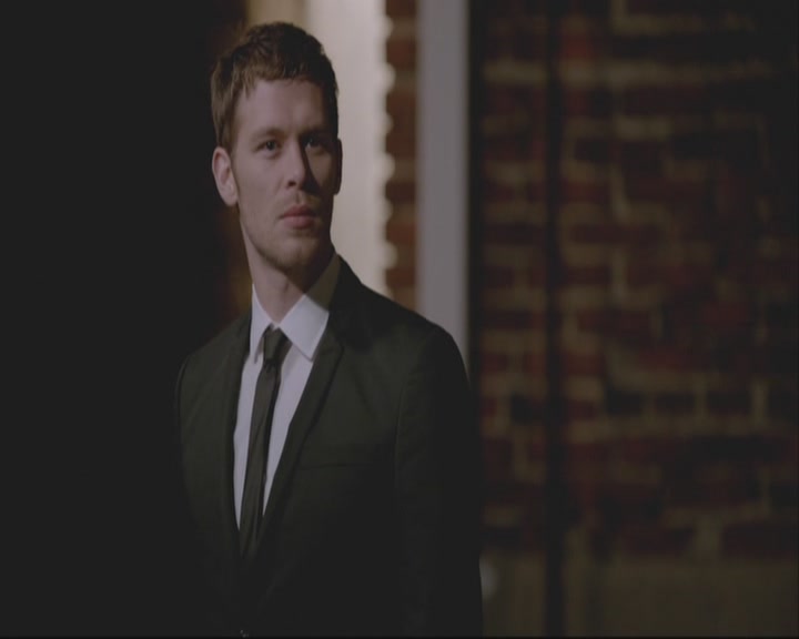 VampireDiariesWorld-dot-org_TheOriginals1x20ACloserWalkWithThee-deletedscene0214.jpg