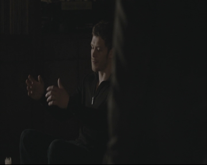 VampireDiariesWorld-dot-org_TheOriginals1x21TheBattleOfNewOrleans-deletedscene0067.jpg