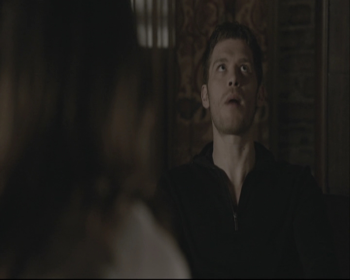 VampireDiariesWorld-dot-org_TheOriginals1x21TheBattleOfNewOrleans-deletedscene0068.jpg