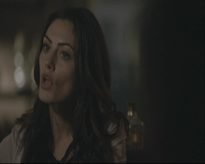 VampireDiariesWorld-dot-org_TheOriginals1x21TheBattleOfNewOrleans-deletedscene0077.jpg