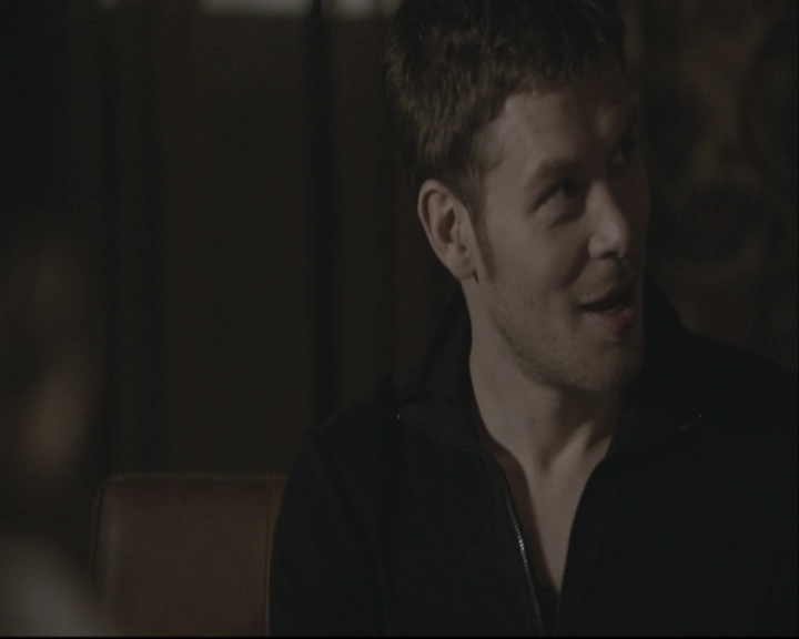 VampireDiariesWorld-dot-org_TheOriginals1x21TheBattleOfNewOrleans-deletedscene0089.jpg