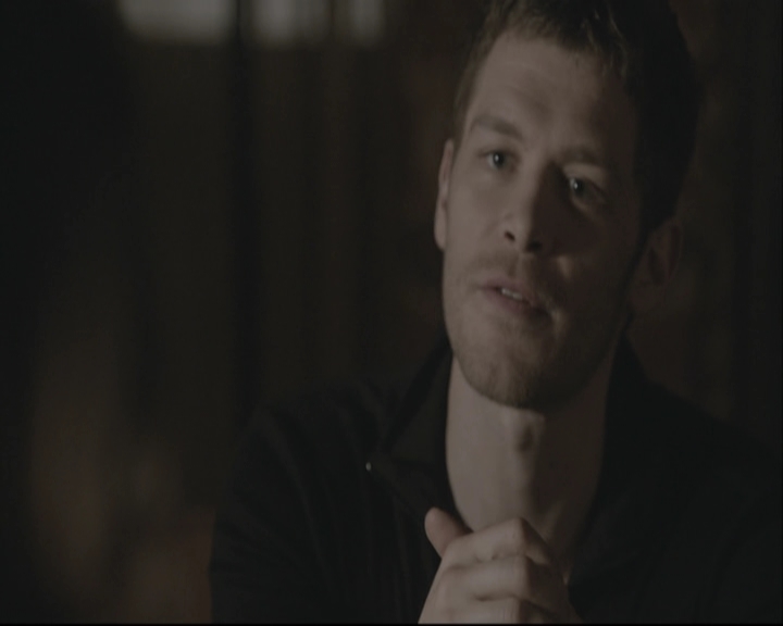 VampireDiariesWorld-dot-org_TheOriginals1x21TheBattleOfNewOrleans-deletedscene0095.jpg