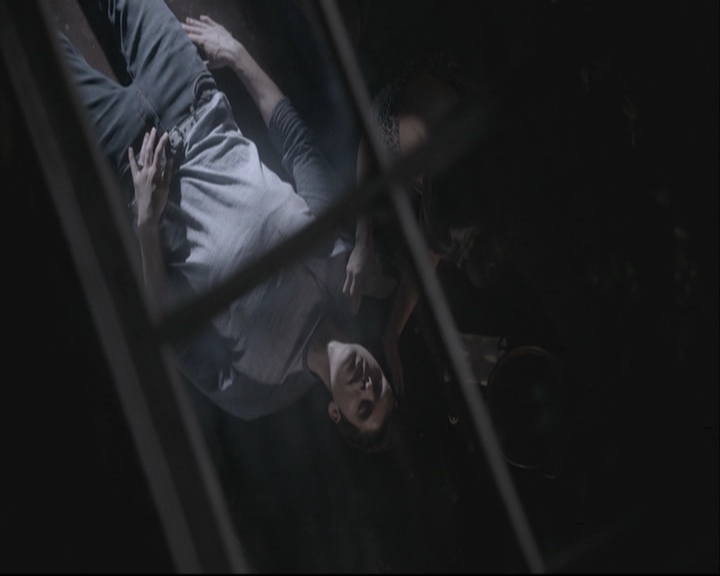 VampireDiariesWorld-dot-org_TheOriginals1x21TheBattleOfNewOrleans-deletedscene0149.jpg