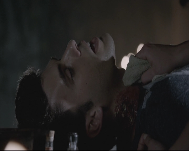 VampireDiariesWorld-dot-org_TheOriginals1x21TheBattleOfNewOrleans-deletedscene0152.jpg