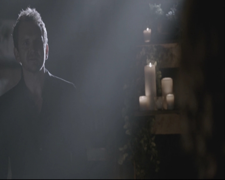 VampireDiariesWorld-dot-org_TheOriginals1x21TheBattleOfNewOrleans-deletedscene0165.jpg