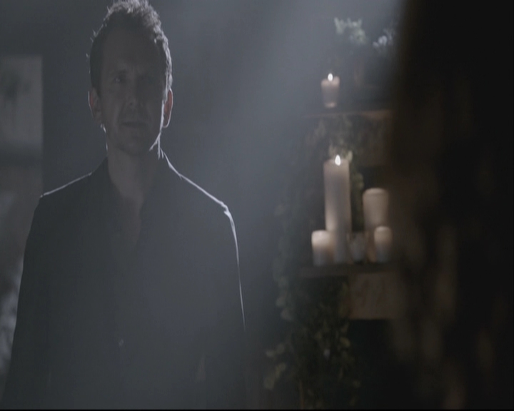 VampireDiariesWorld-dot-org_TheOriginals1x21TheBattleOfNewOrleans-deletedscene0166.jpg