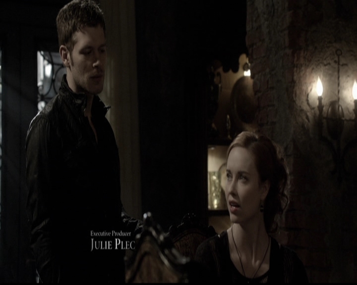 VampireDiariesWorld-dot-org_TheOriginals1x21TheBattleOfNewOrleans0237.jpg