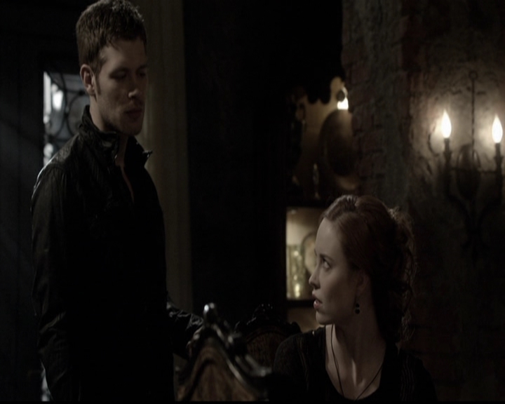 VampireDiariesWorld-dot-org_TheOriginals1x21TheBattleOfNewOrleans0239.jpg