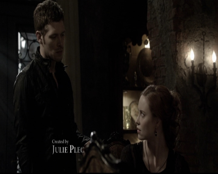 VampireDiariesWorld-dot-org_TheOriginals1x21TheBattleOfNewOrleans0241.jpg