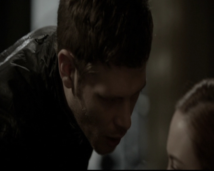 VampireDiariesWorld-dot-org_TheOriginals1x21TheBattleOfNewOrleans0243.jpg