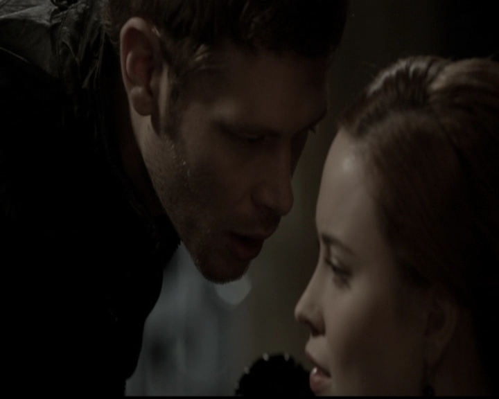 VampireDiariesWorld-dot-org_TheOriginals1x21TheBattleOfNewOrleans0244.jpg