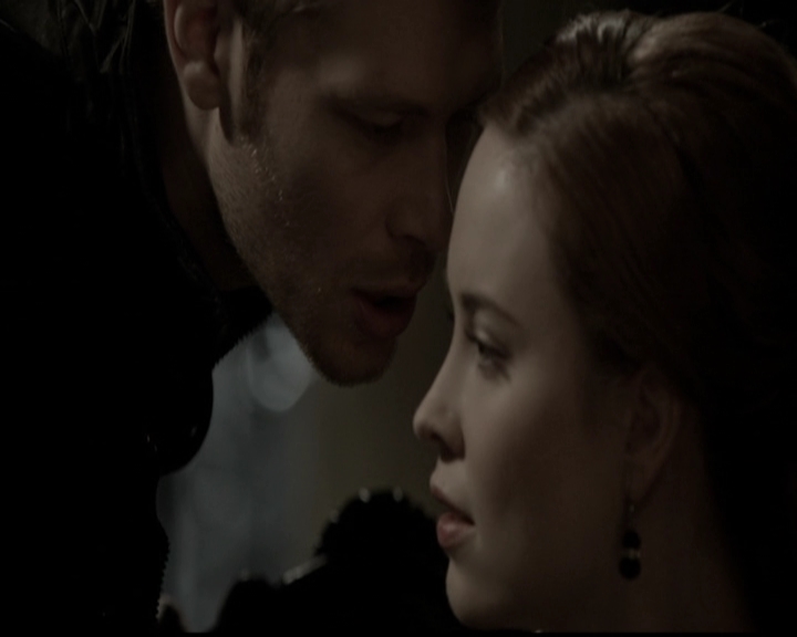 VampireDiariesWorld-dot-org_TheOriginals1x21TheBattleOfNewOrleans0245.jpg