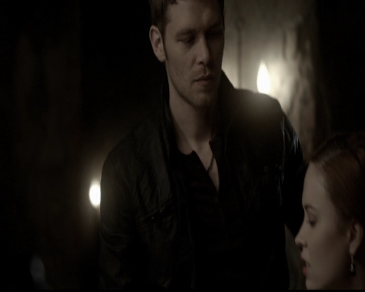 VampireDiariesWorld-dot-org_TheOriginals1x21TheBattleOfNewOrleans0248.jpg