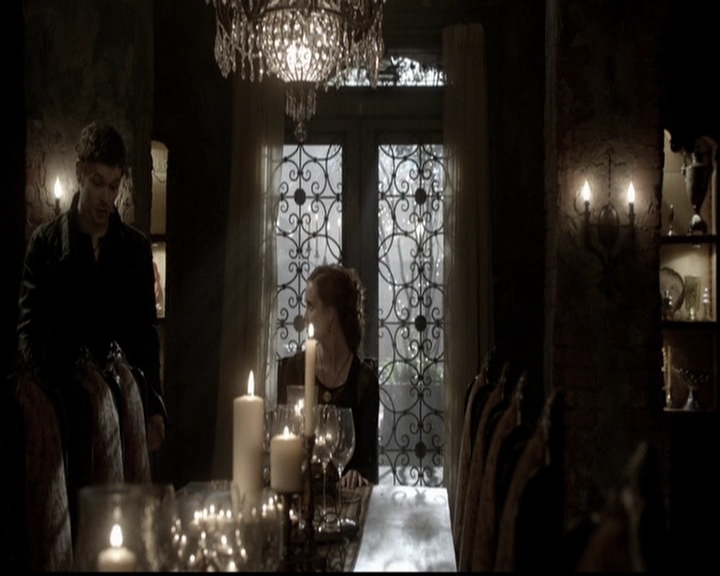 VampireDiariesWorld-dot-org_TheOriginals1x21TheBattleOfNewOrleans0251.jpg