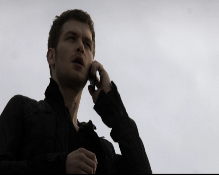 VampireDiariesWorld-dot-org_TheOriginals1x21TheBattleOfNewOrleans0530.jpg