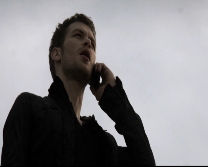 VampireDiariesWorld-dot-org_TheOriginals1x21TheBattleOfNewOrleans0531.jpg