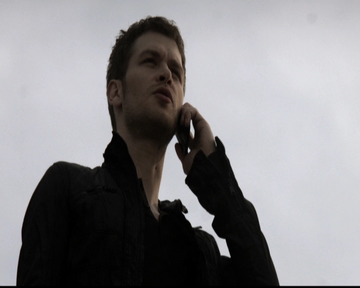 VampireDiariesWorld-dot-org_TheOriginals1x21TheBattleOfNewOrleans0535.jpg