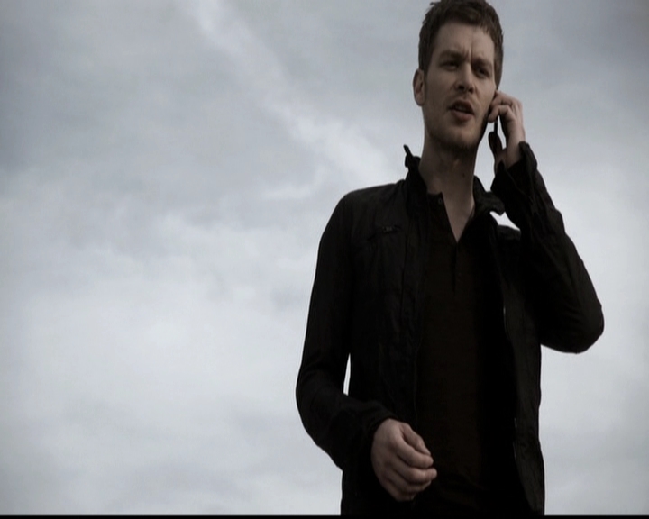 VampireDiariesWorld-dot-org_TheOriginals1x21TheBattleOfNewOrleans0544.jpg