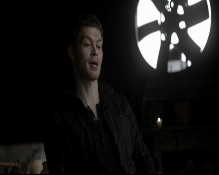 VampireDiariesWorld-dot-org_TheOriginals1x21TheBattleOfNewOrleans0593.jpg