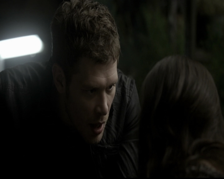 VampireDiariesWorld-dot-org_TheOriginals1x21TheBattleOfNewOrleans0612.jpg