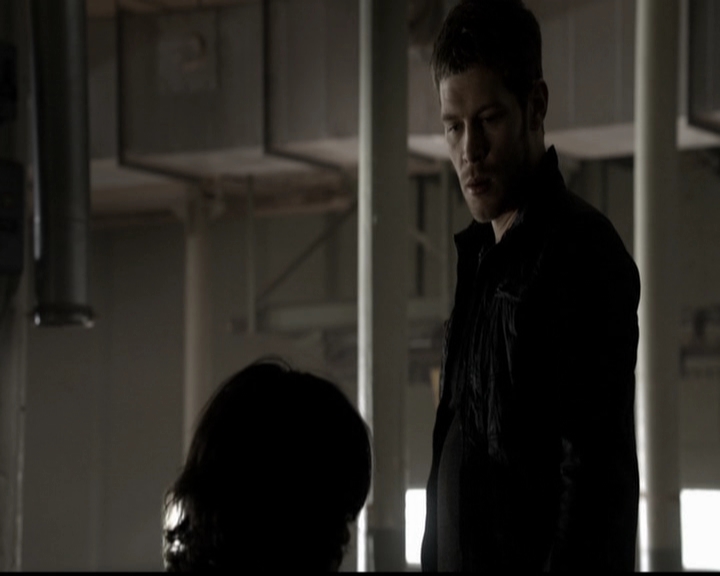 VampireDiariesWorld-dot-org_TheOriginals1x21TheBattleOfNewOrleans0877.jpg