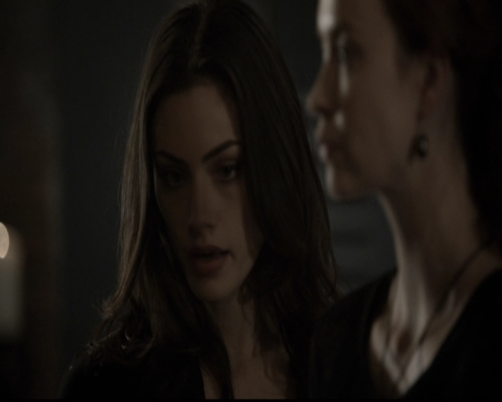 VampireDiariesWorld-dot-org_TheOriginals1x21TheBattleOfNewOrleans1613.jpg