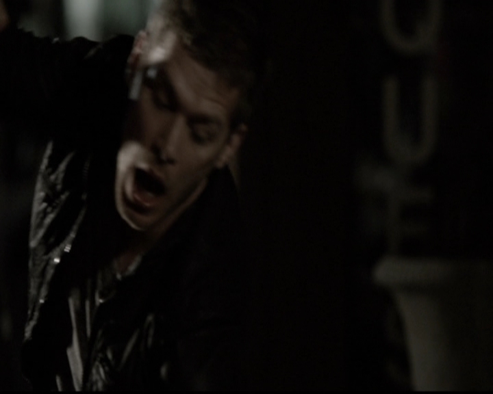 VampireDiariesWorld-dot-org_TheOriginals1x21TheBattleOfNewOrleans1678.jpg