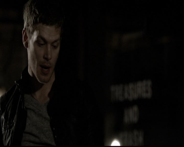 VampireDiariesWorld-dot-org_TheOriginals1x21TheBattleOfNewOrleans1685.jpg