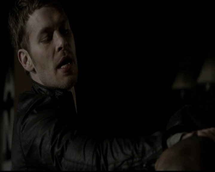 VampireDiariesWorld-dot-org_TheOriginals1x21TheBattleOfNewOrleans1707.jpg